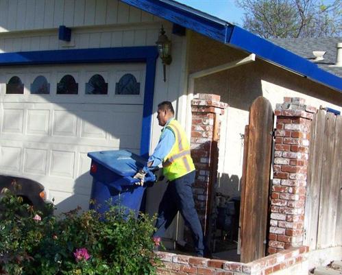 Operator collecting container